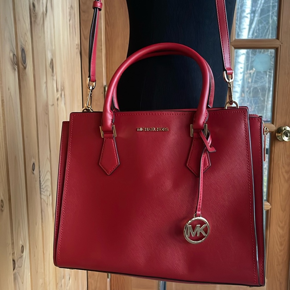 Michael Kors purse